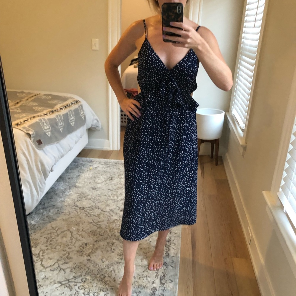 Backless dress